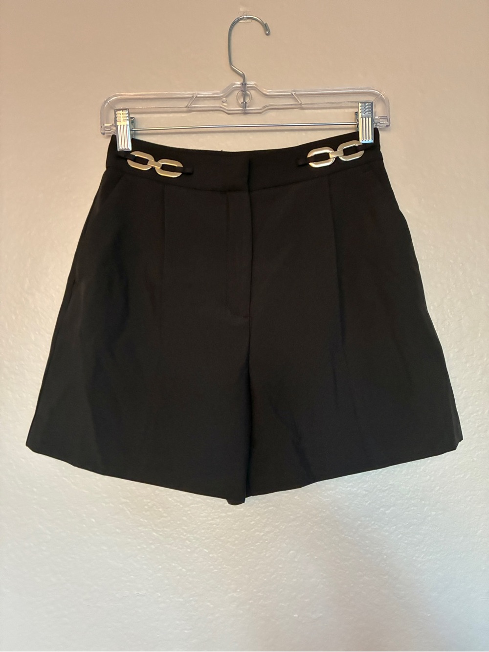Zara Black Pleated Shorts Silver Chain Detail Women's XS Tailored Dressy Chic